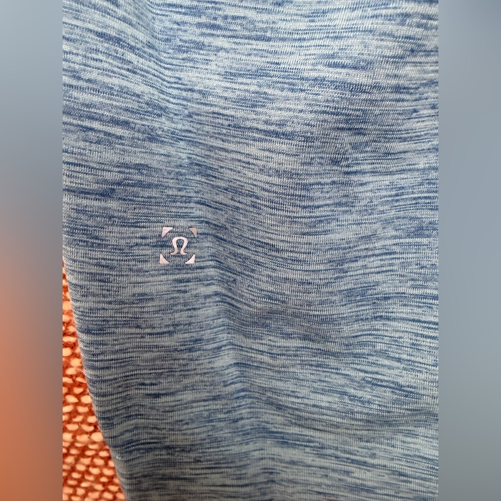 Lululemon Men's Blue Athletic Shirt - Picture 4 of 6